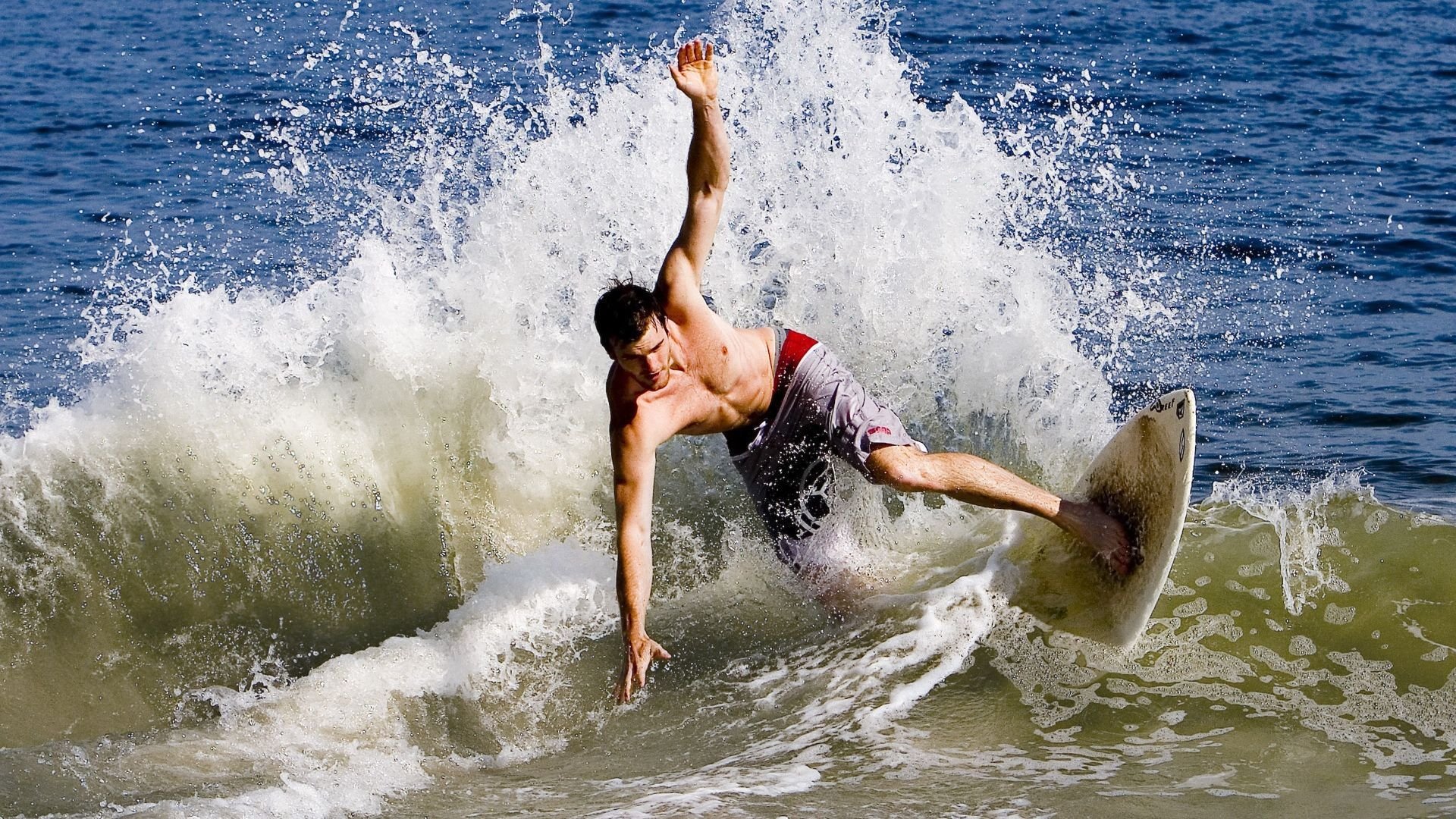 开云体育官网下载-全国攀岩联赛：高墙之上的荣耀追逐，全国攀岩锦标赛每年举办几次